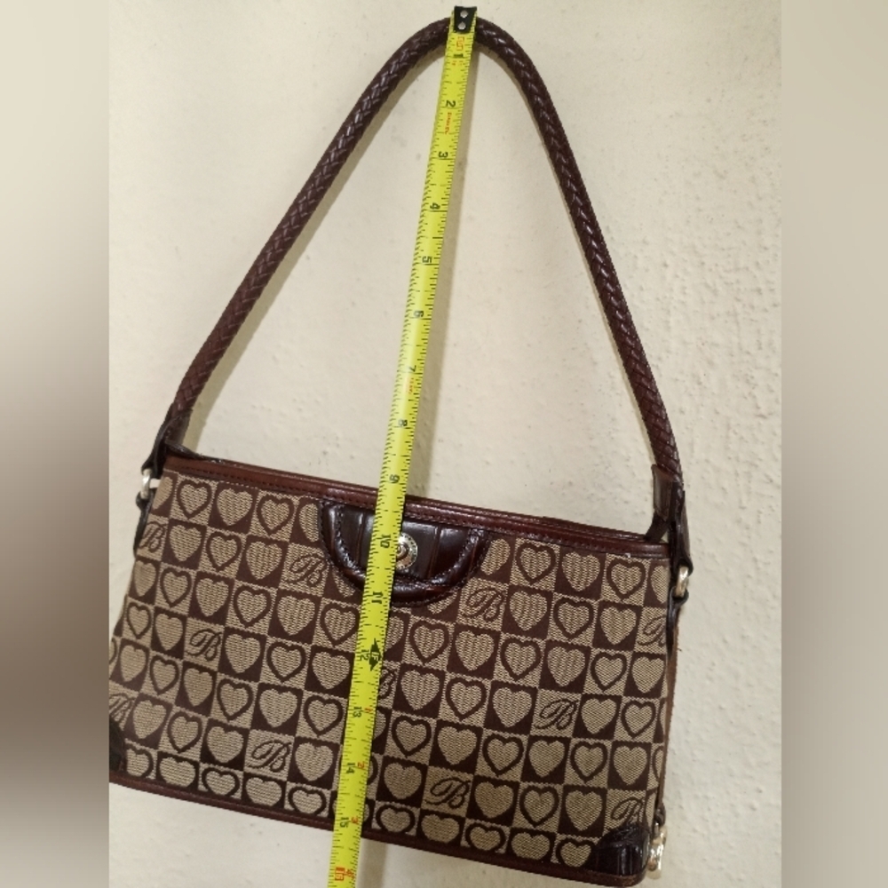 Stylish Brown Heart Pattern Shoulder Bag - Picture 9 of 13
